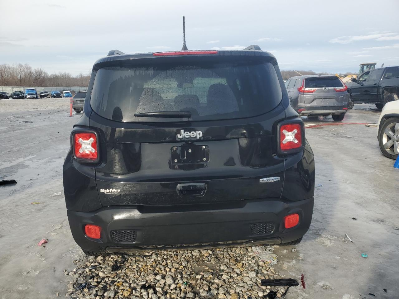 2018 JEEP RENEGADE L - Image 6