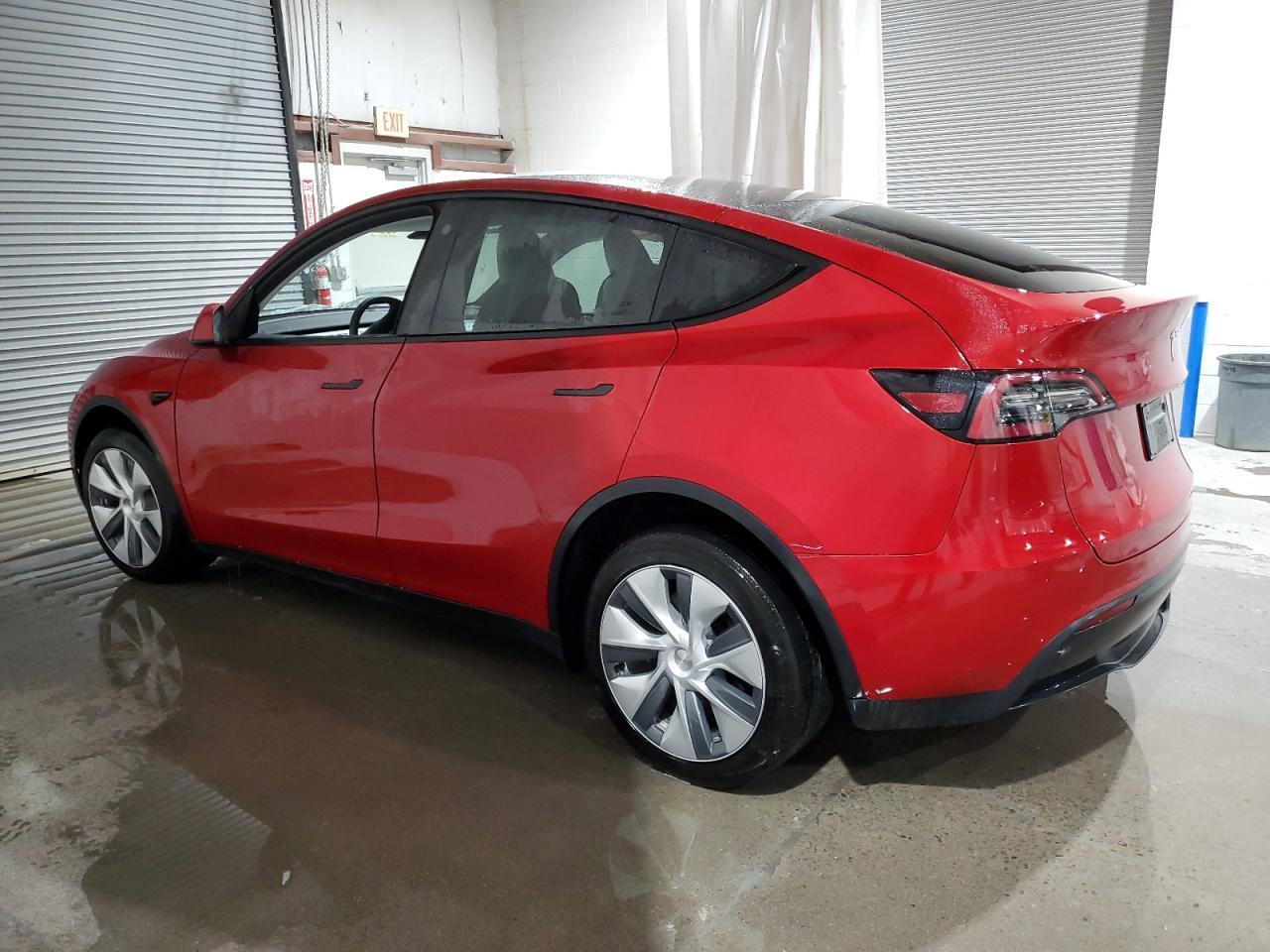 2023 TESLA MODEL Y - Image 2