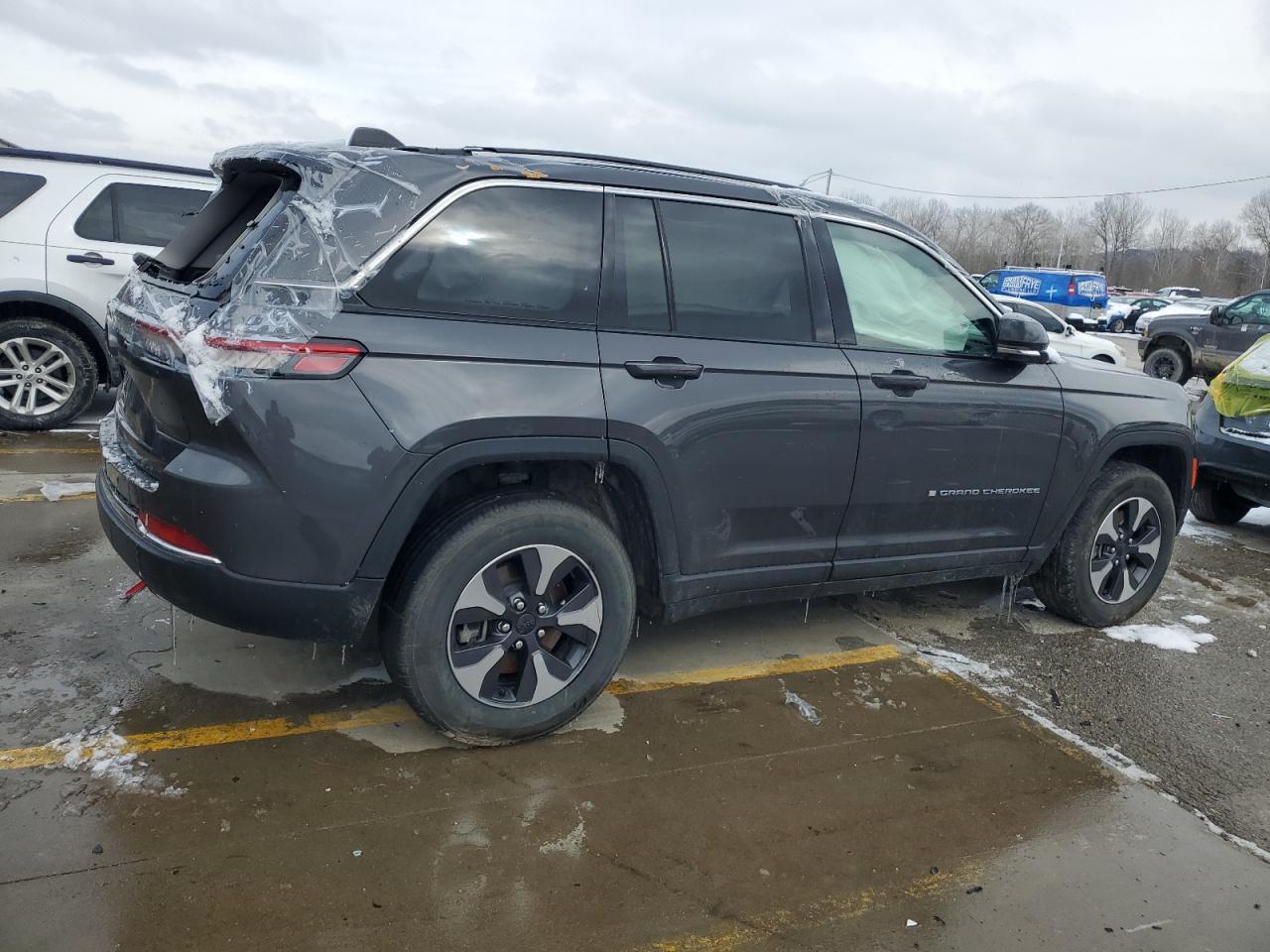 2024 JEEP GRAND CHER - Image 3