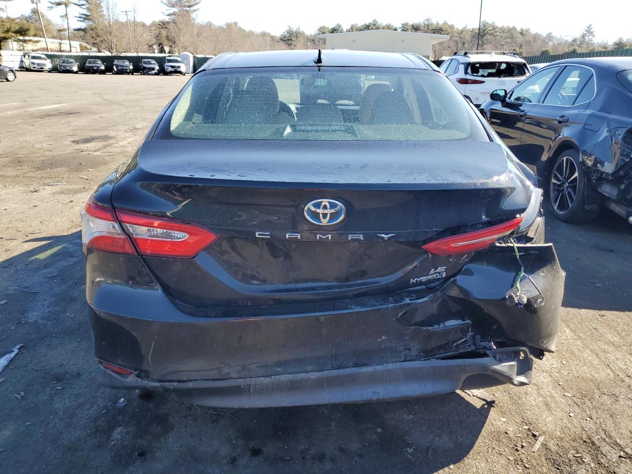 2019 TOYOTA CAMRY LE - Image 6