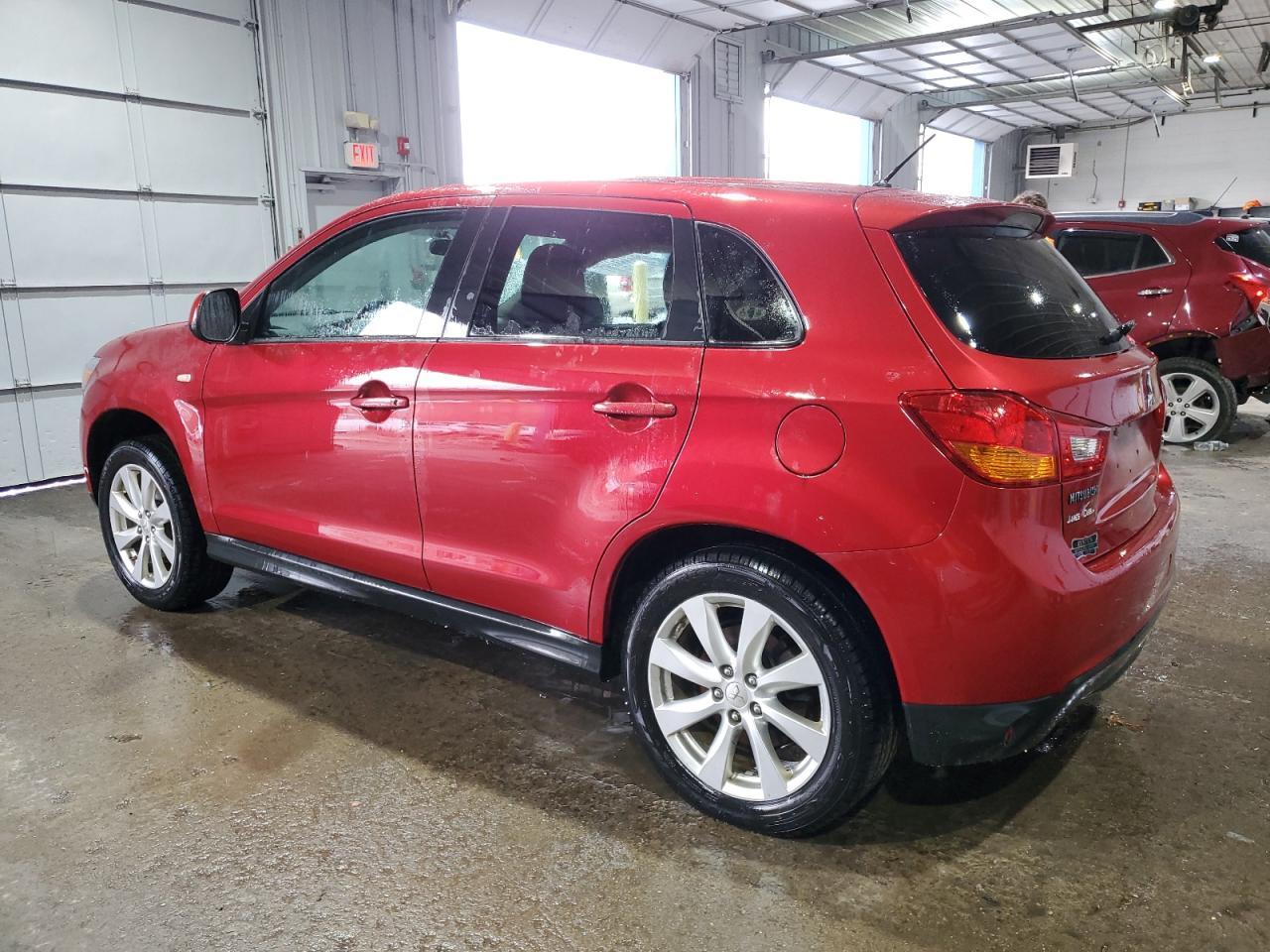 2015 MITSUBISHI OUTLANDER - Фото 2