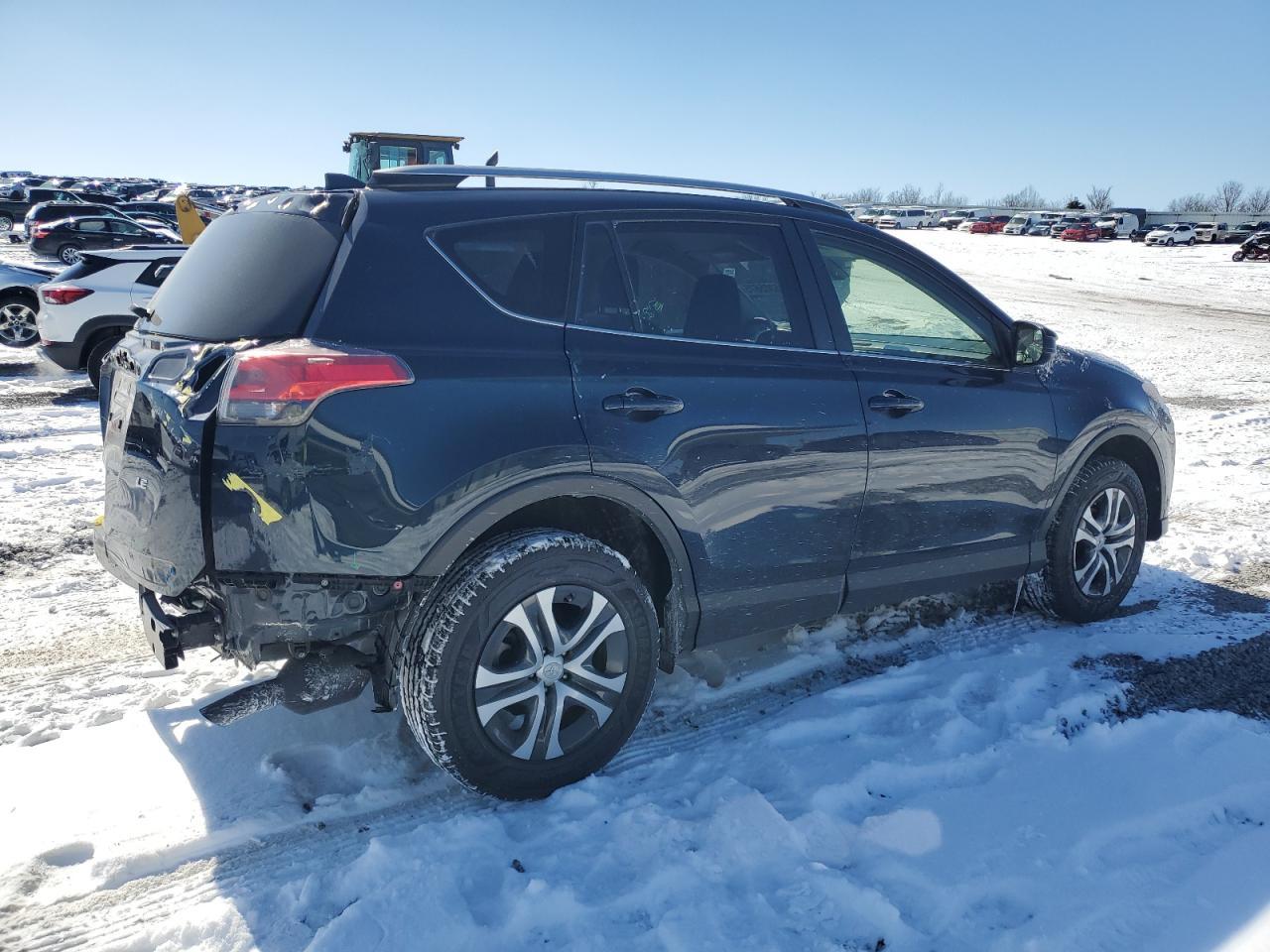 2018 TOYOTA RAV4 LE - Image 3