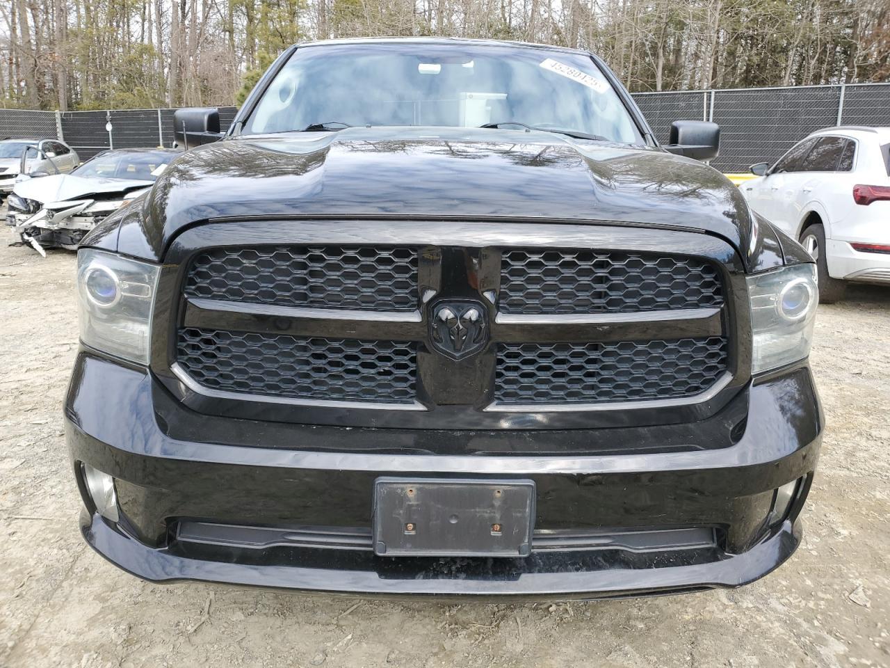 2014 RAM 1500 ST - Image 5