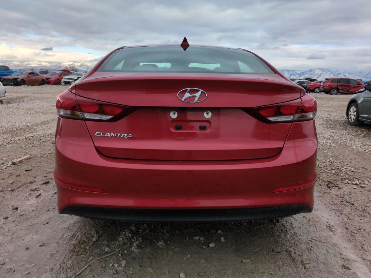 2018 HYUNDAI ELANTRA SE - Image 6