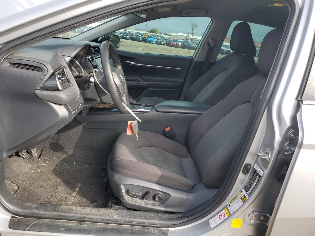 2019 TOYOTA CAMRY L - Фото 7