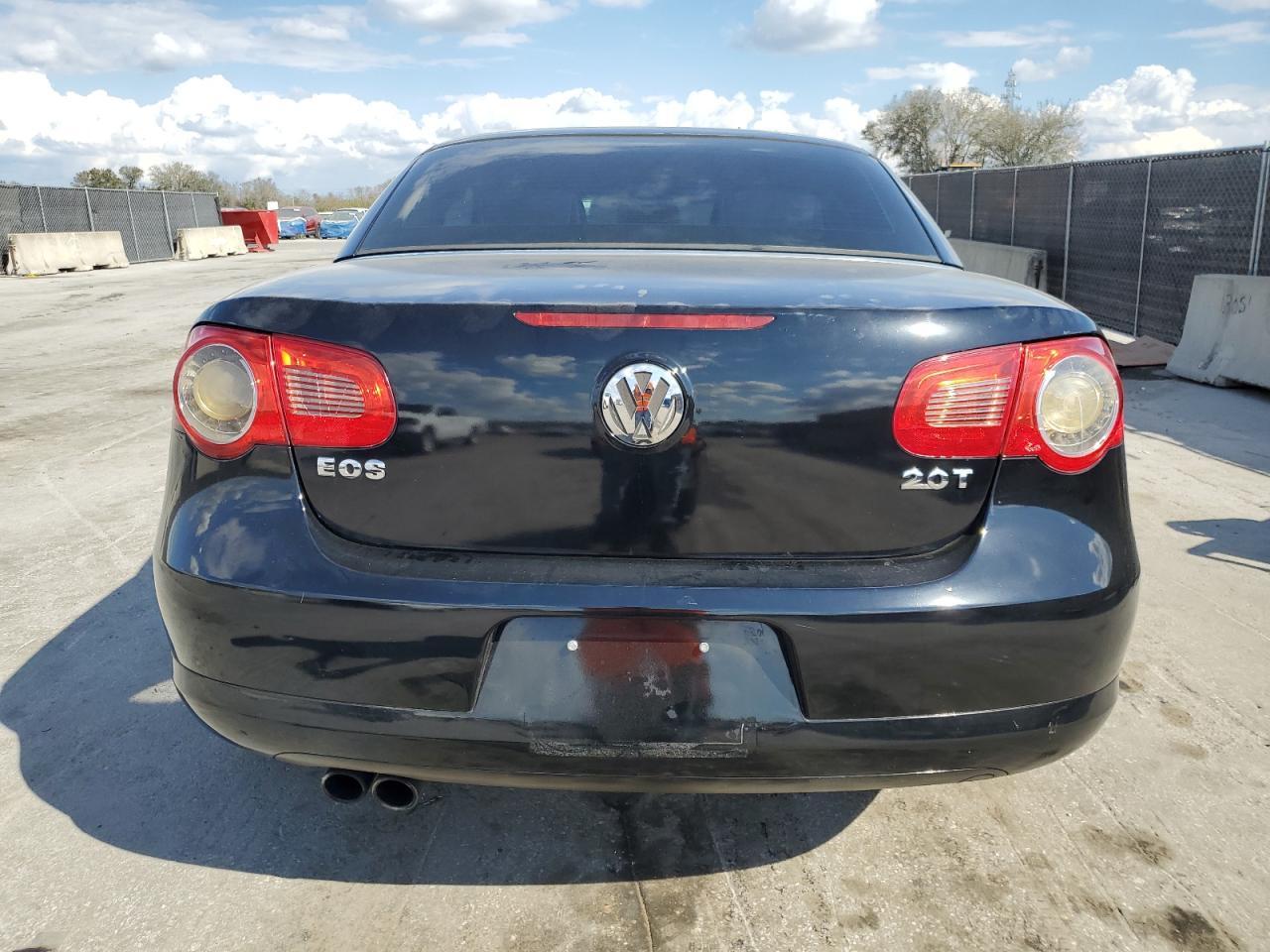 2010 VOLKSWAGEN EOS TURBO - Image 6