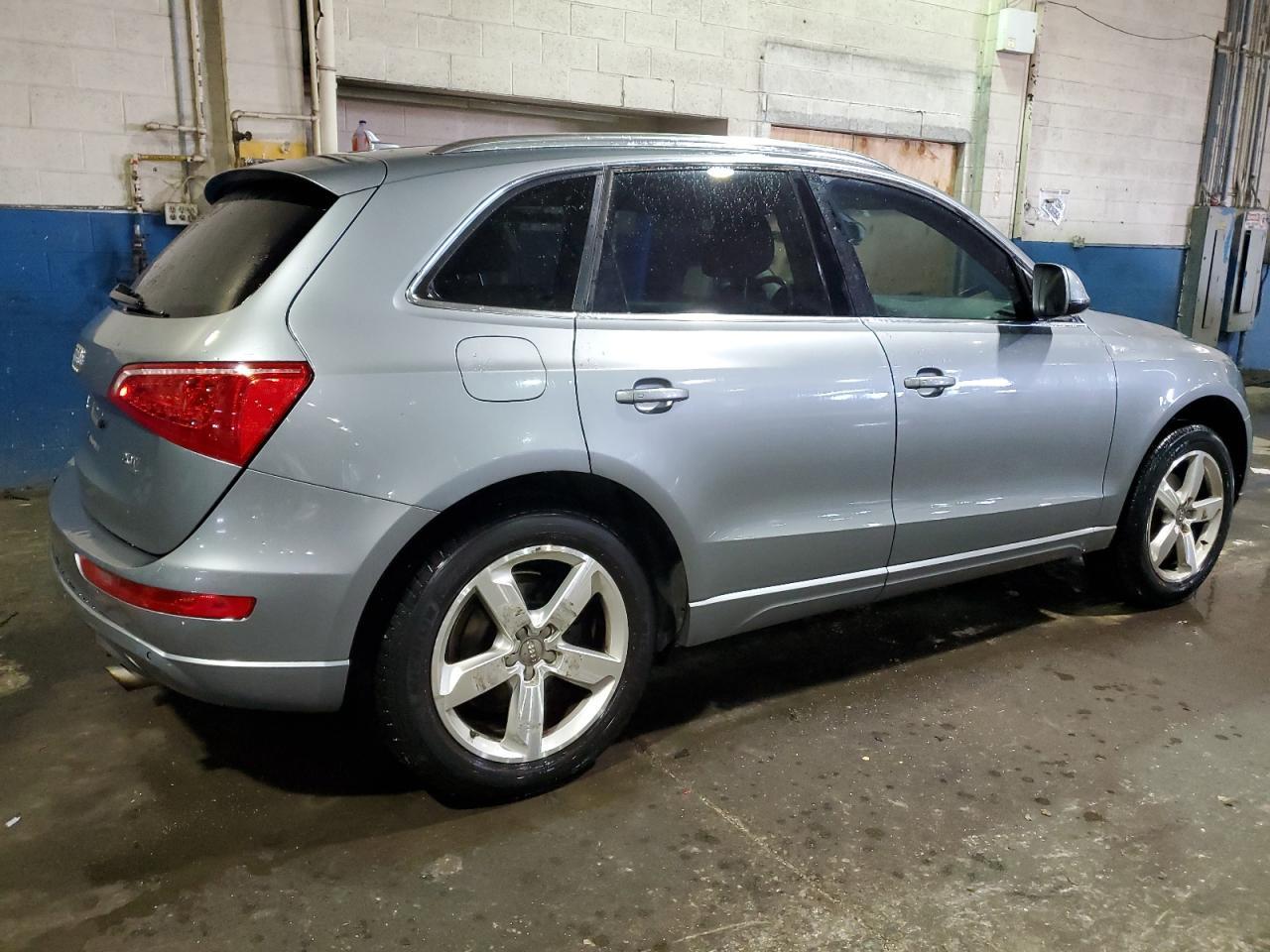 2011 AUDI Q5 PREMIUM - Фото 3