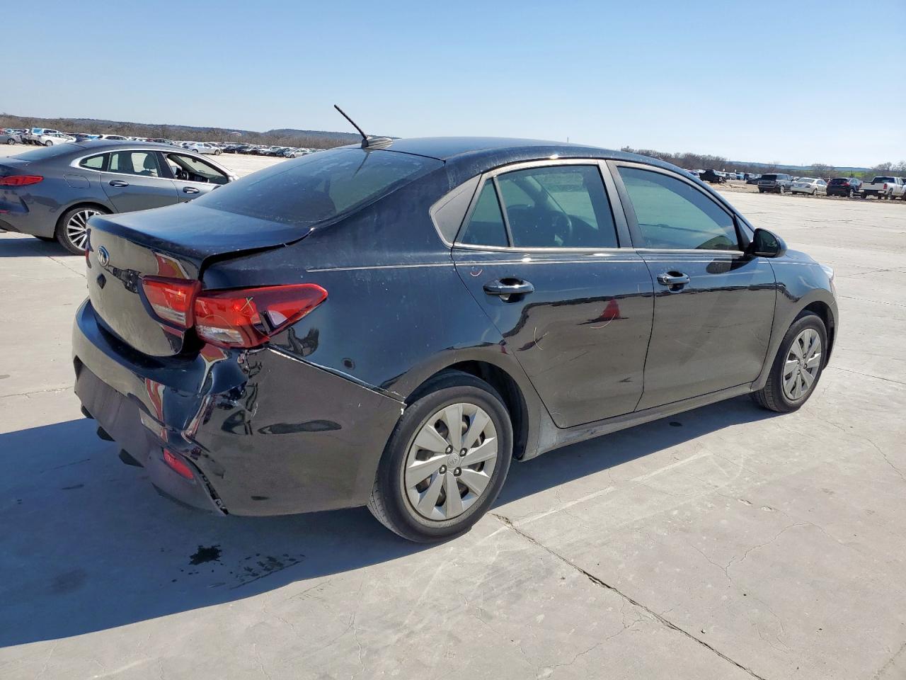 2020 KIA RIO LX - Фото 3