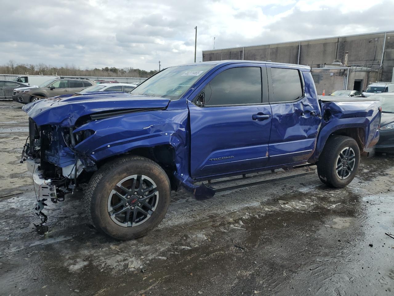 2024 TOYOTA TACOMA DOU
