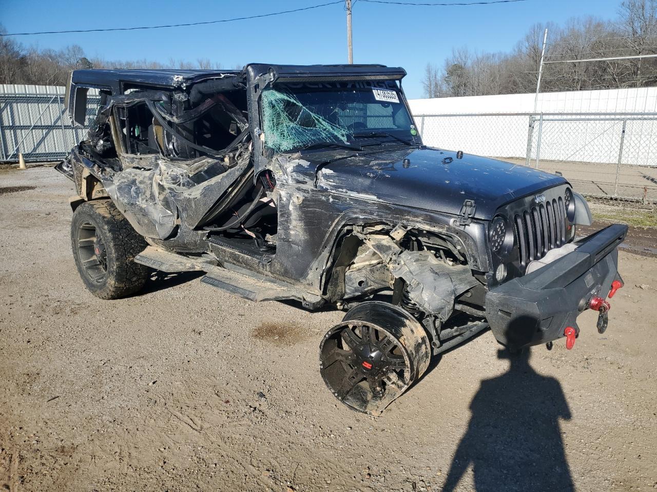 2017 JEEP WRANGLER U - Image 4