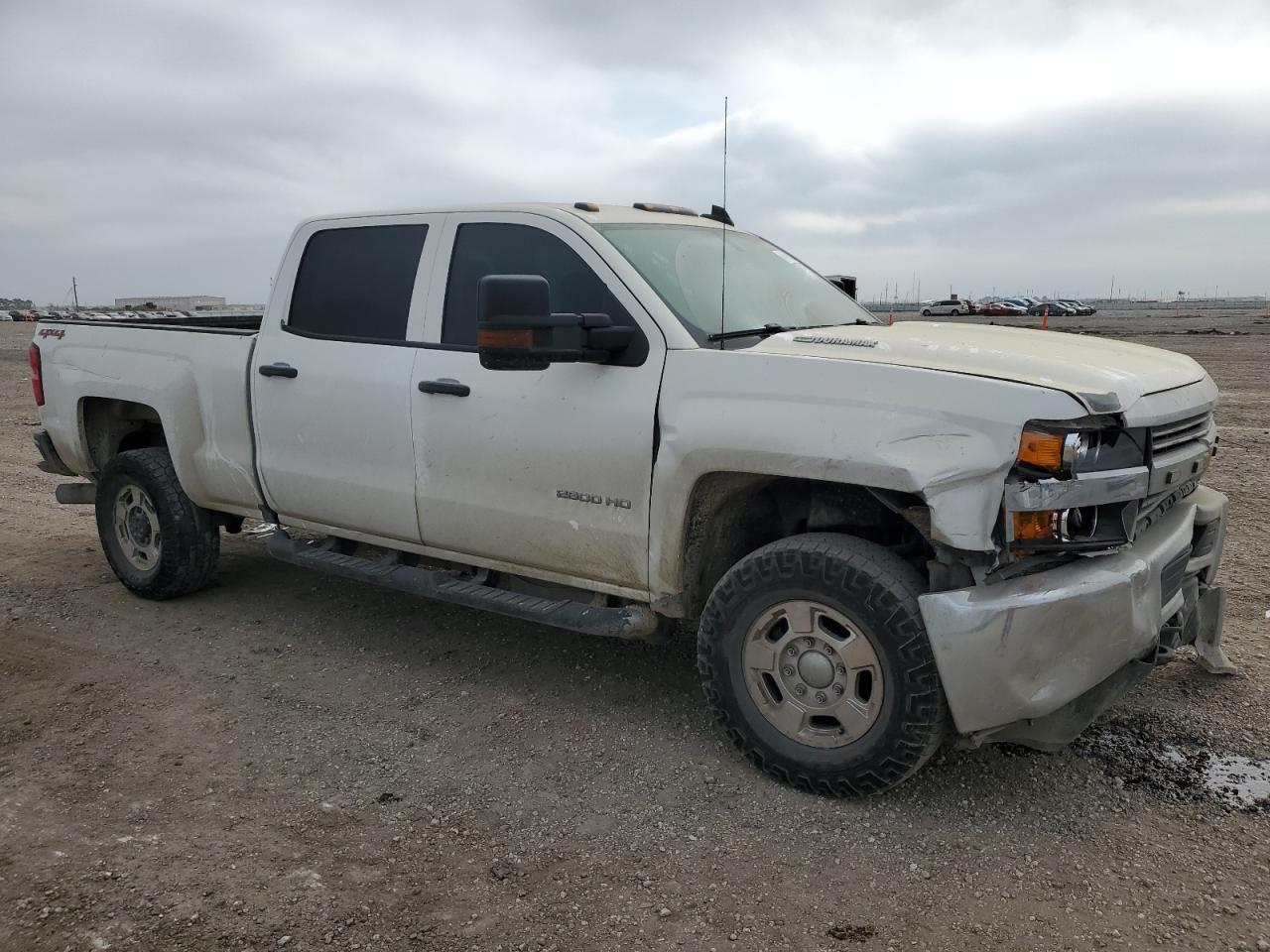 2016 CHEVROLET SILVERADO - Фото 4