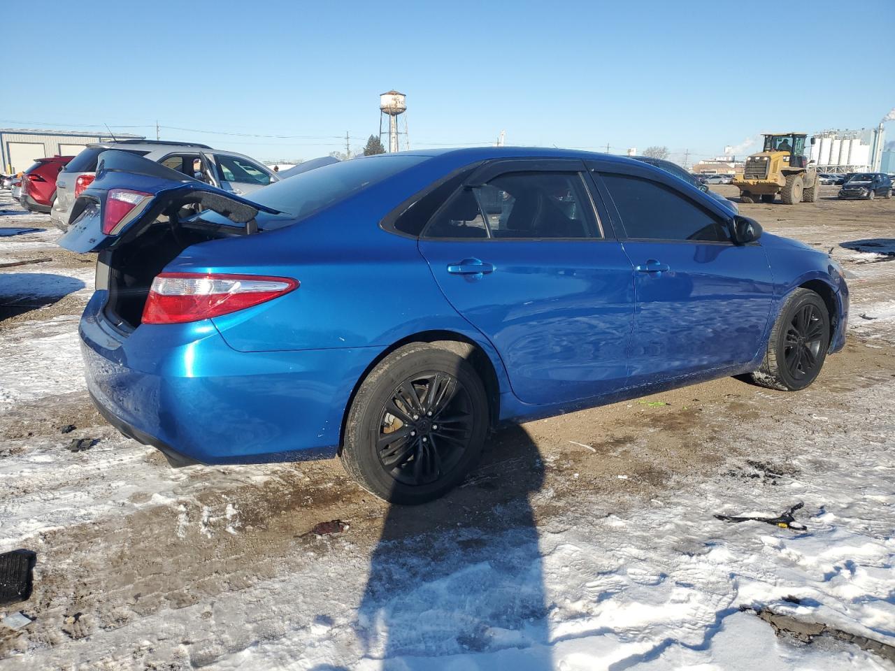 2017 TOYOTA CAMRY LE - Фото 3
