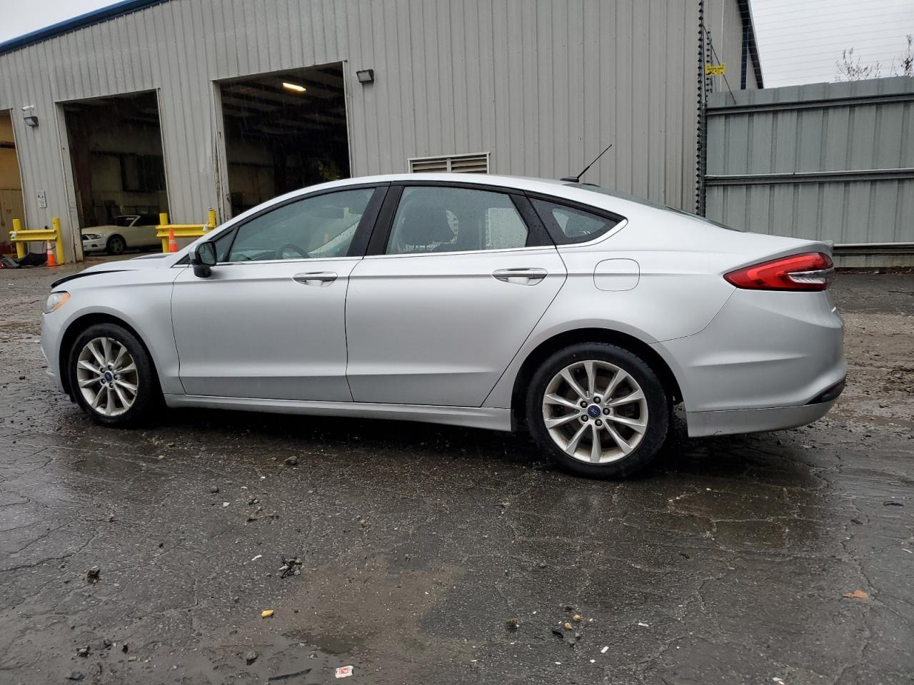 2017 FORD FUSION SE - Фото 2