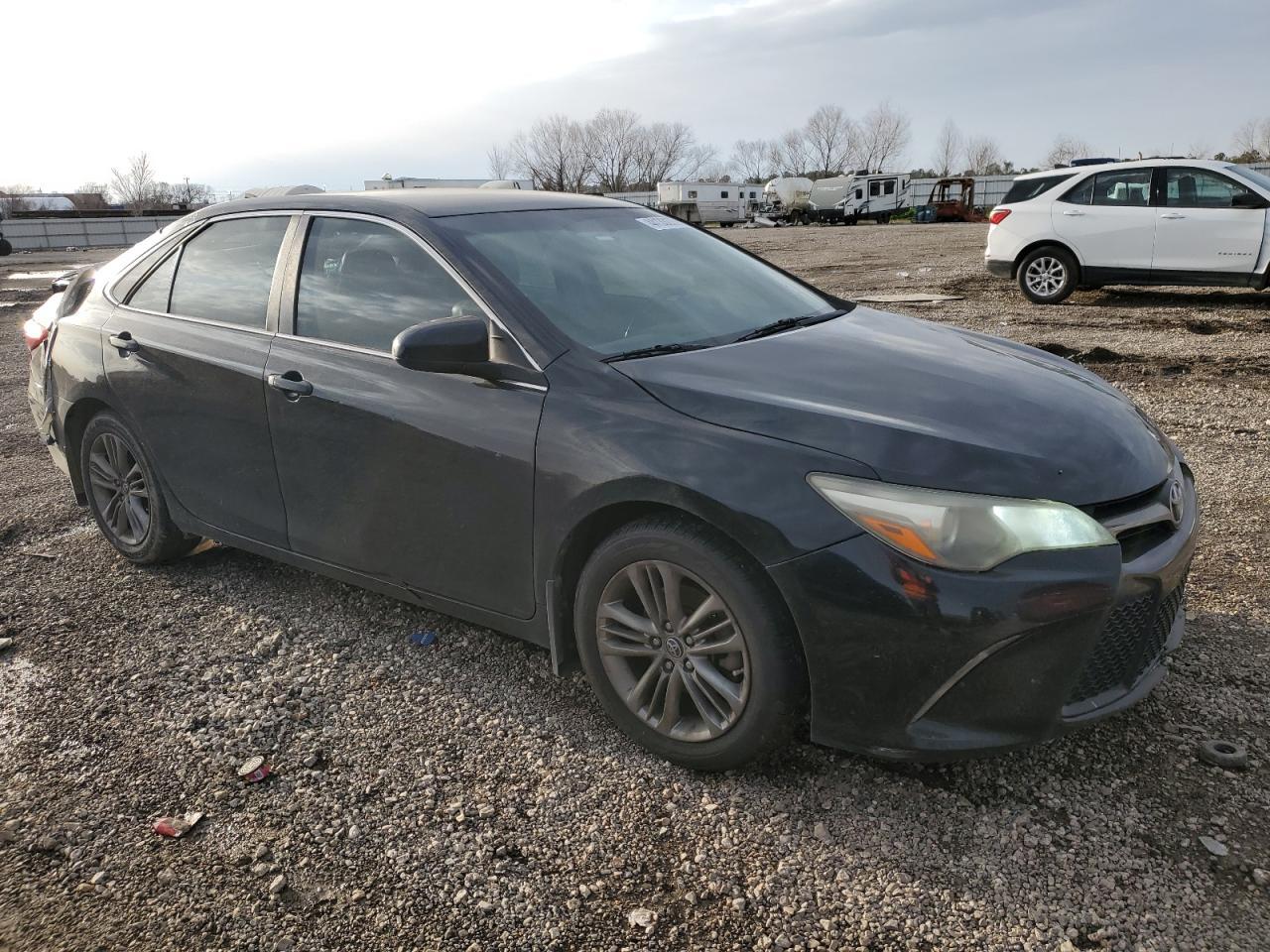 2015 TOYOTA CAMRY LE - Фото 4