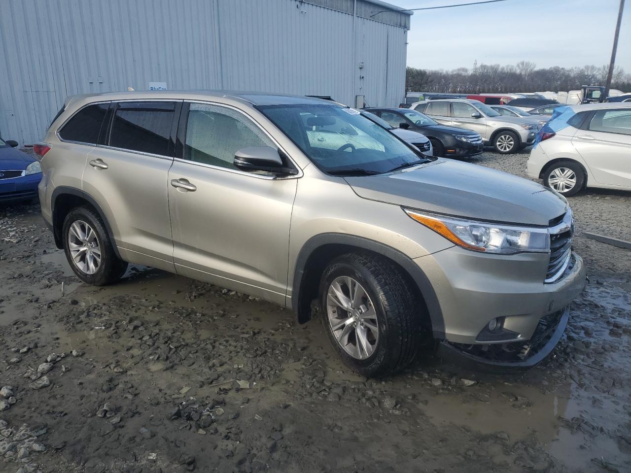 2014 TOYOTA HIGHLANDER - Image 4