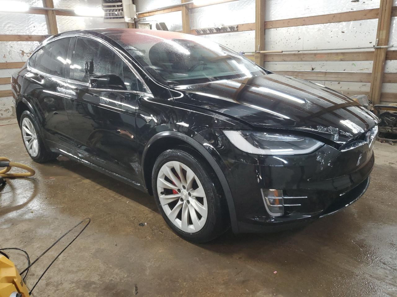 2018 TESLA MODEL X - Фото 4