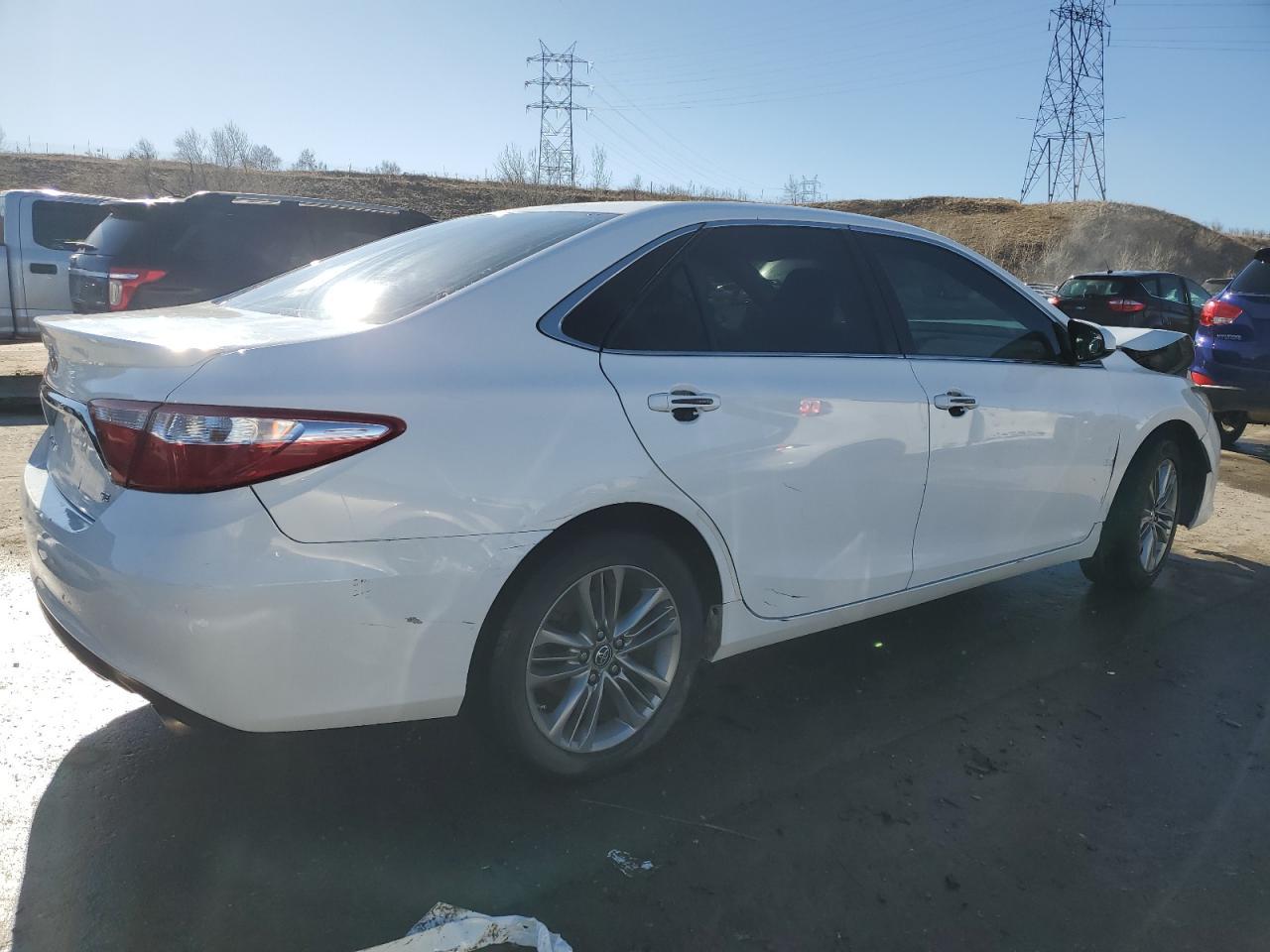 2015 TOYOTA CAMRY LE - Фото 3