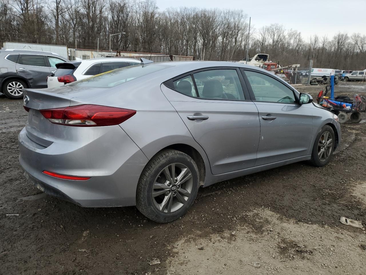 2017 HYUNDAI ELANTRA SE - Image 3