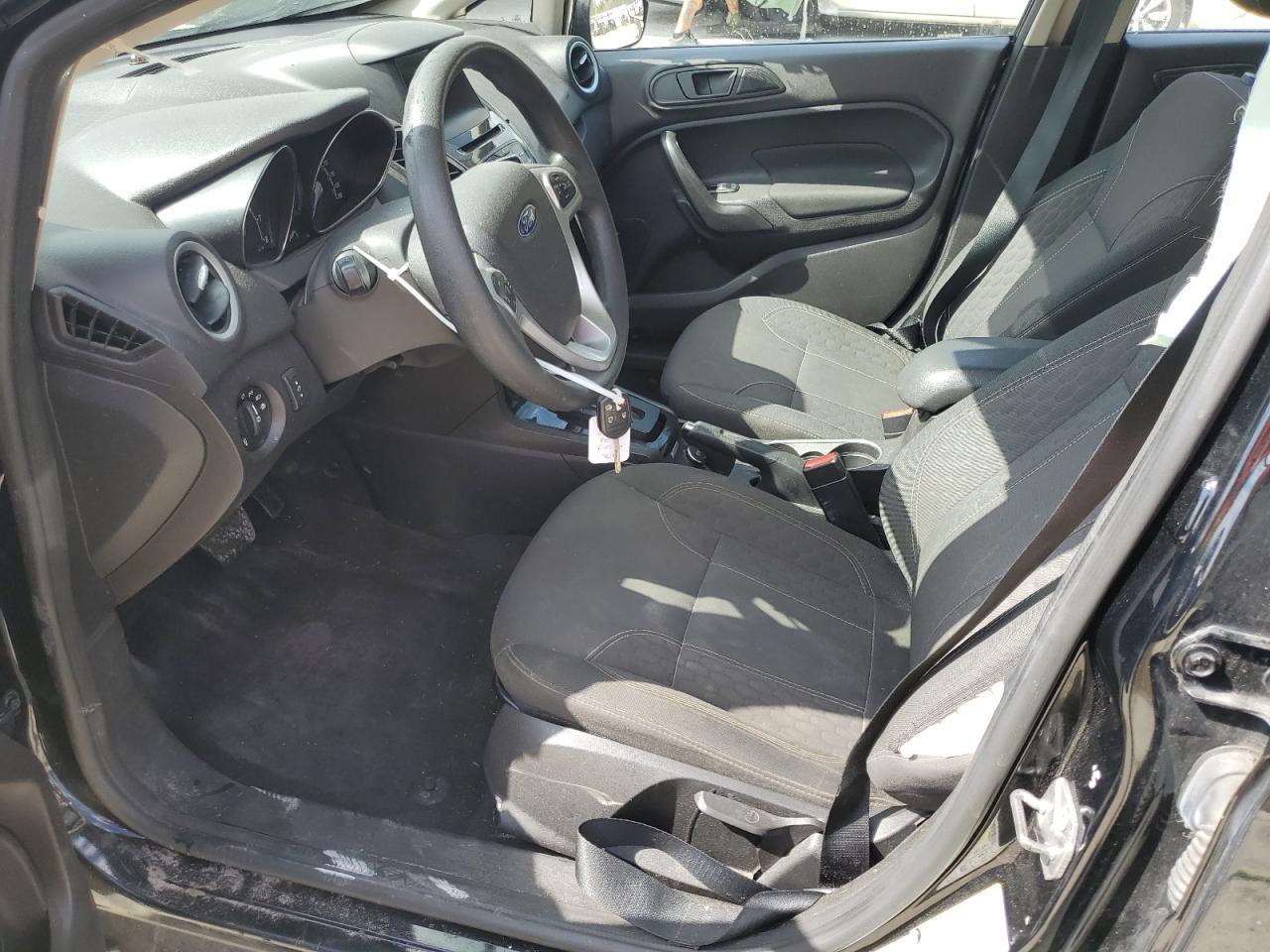 2019 FORD FIESTA SE - Image 7