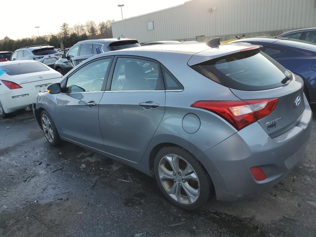2013 HYUNDAI ELANTRA GT - Image 2