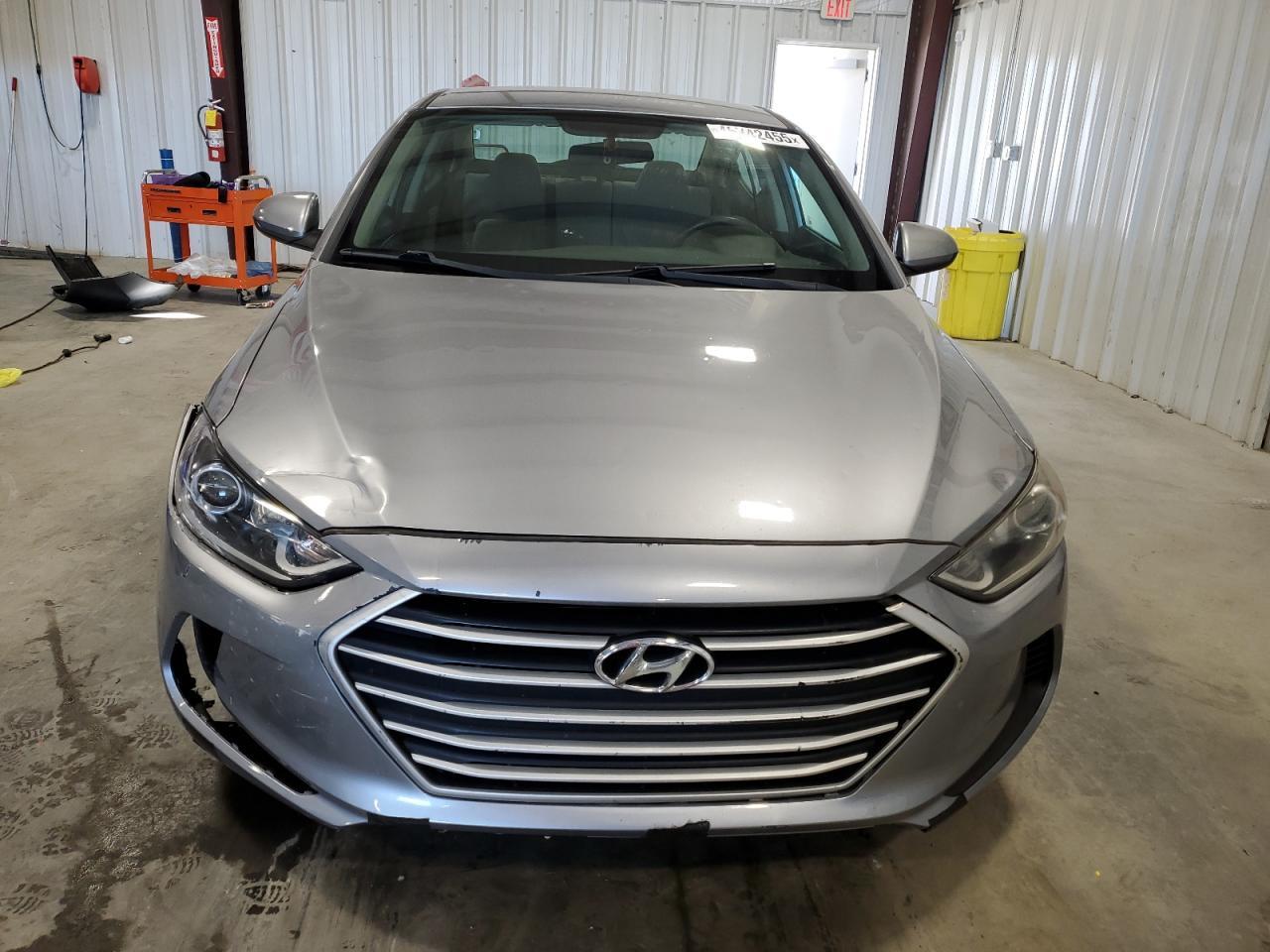 2017 HYUNDAI ELANTRA SE - Фото 5