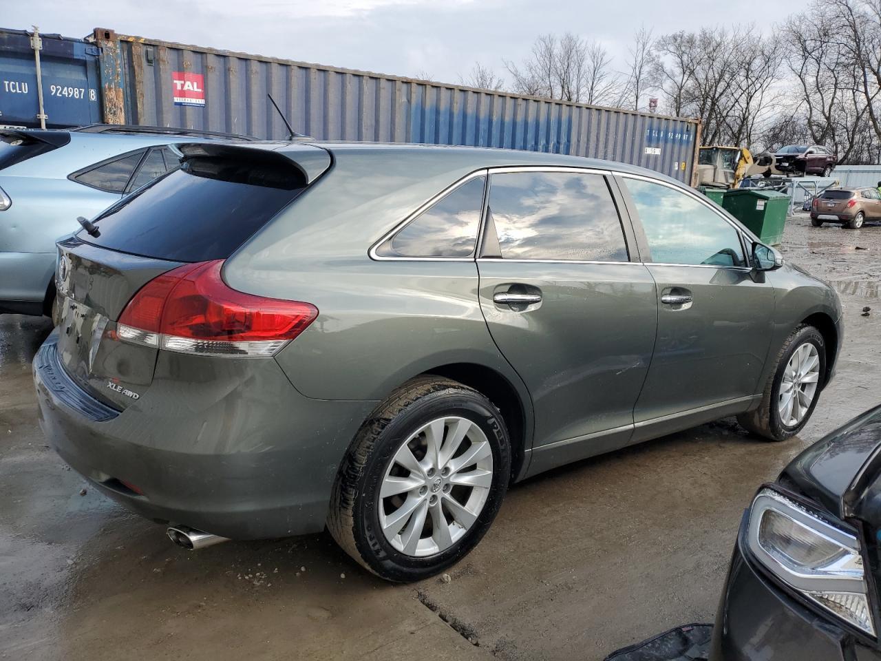2014 TOYOTA VENZA LE - Фото 3