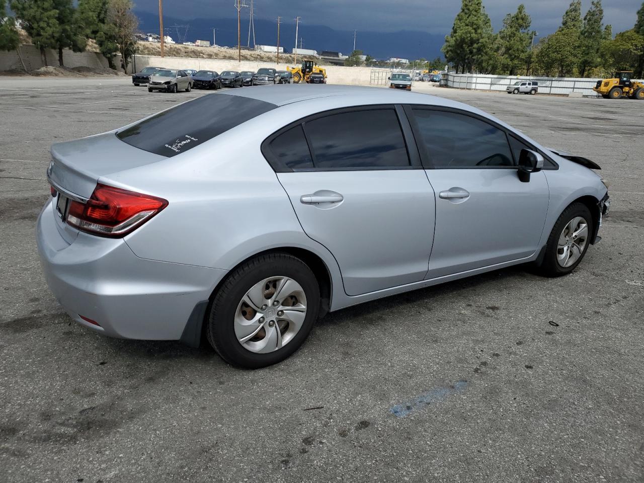 2015 HONDA CIVIC LX - Image 3
