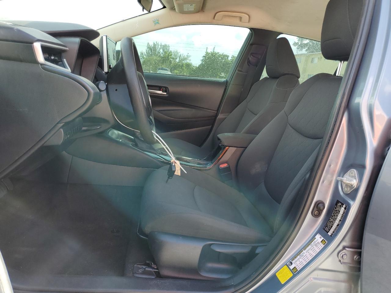 2020 TOYOTA COROLLA LE - Фото 7