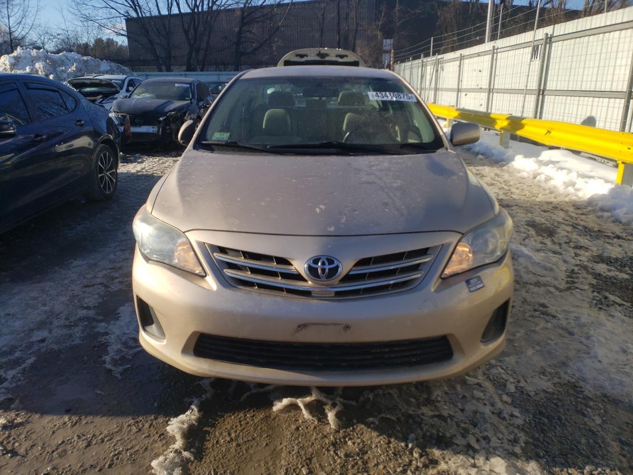 2013 TOYOTA COROLLA BA - Image 5