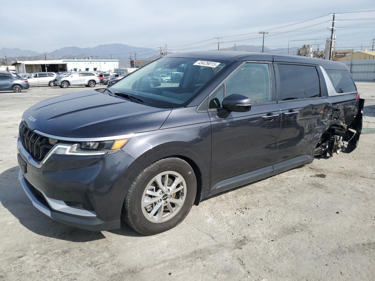 2024 KIA CARNIVAL L