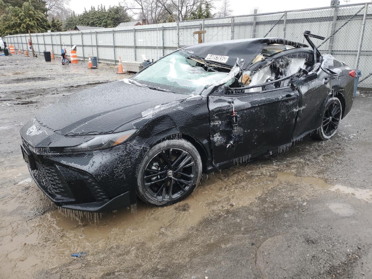 2025 TOYOTA CAMRY XSE