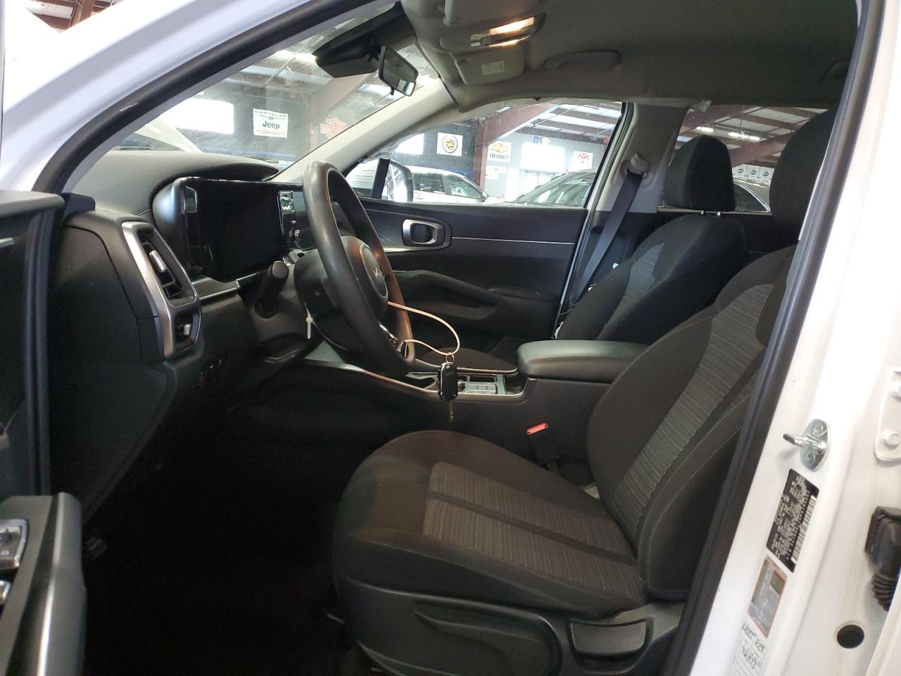 2023 KIA SORENTO LX - Image 7