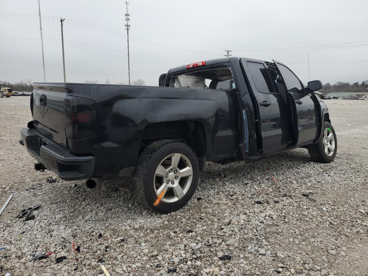 2016 CHEVROLET SILVERADO - Image 3