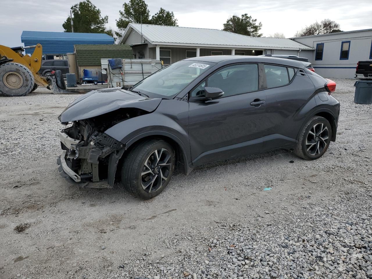 2022 TOYOTA C-HR XLE