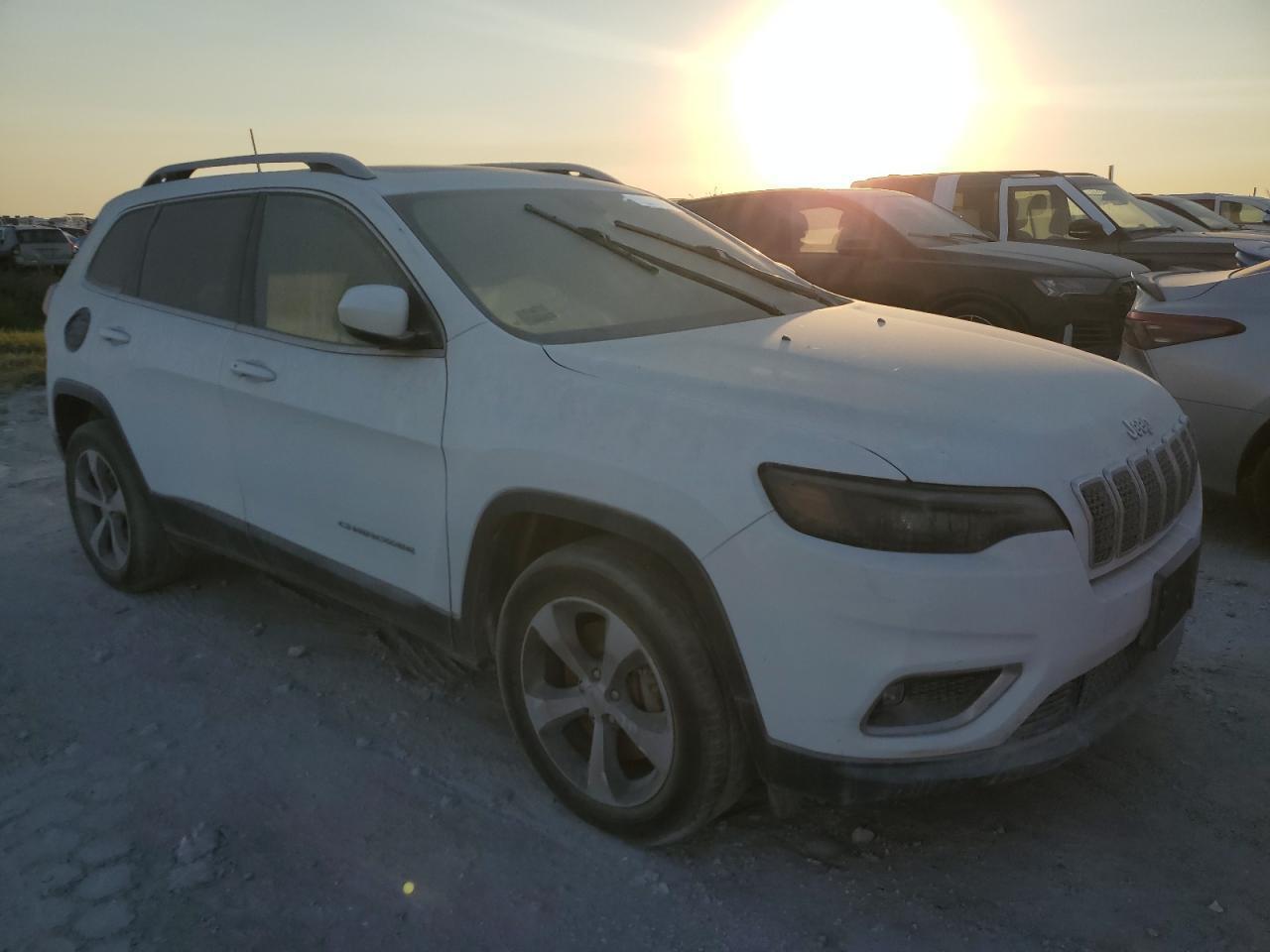 2019 JEEP CHEROKEE L - Image 4