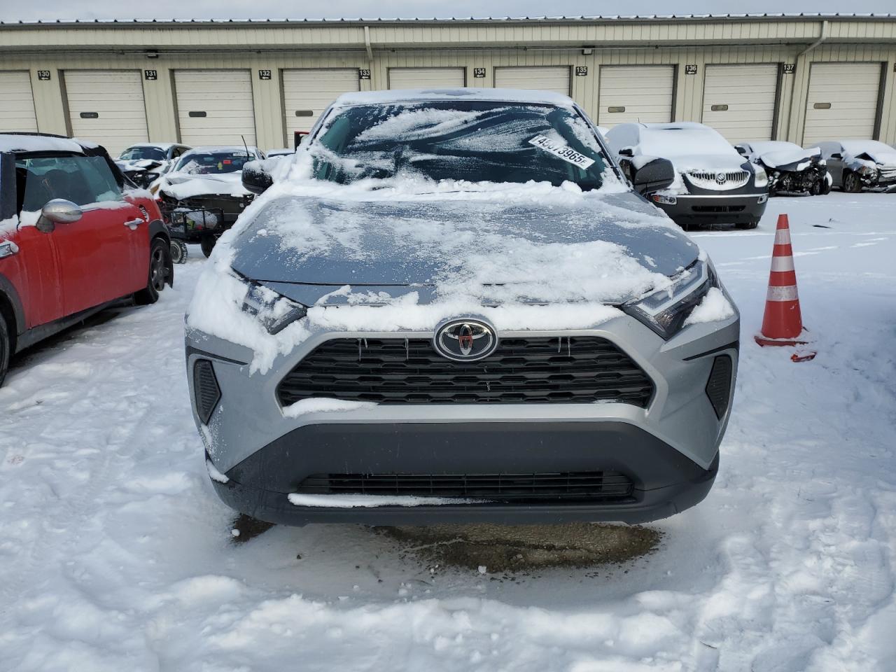 2023 TOYOTA RAV4 LE - Фото 5