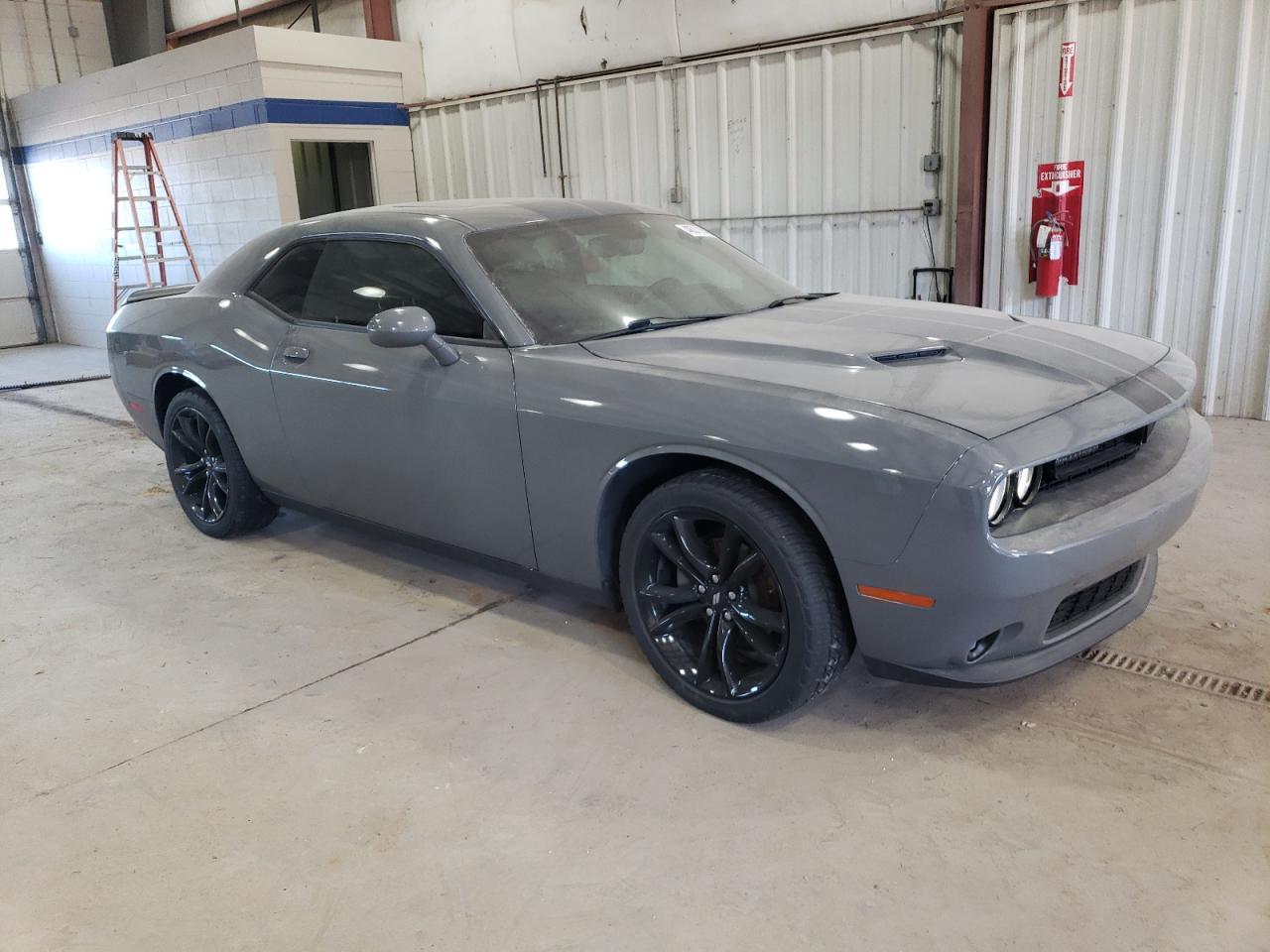 2017 DODGE CHALLENGER - Фото 4