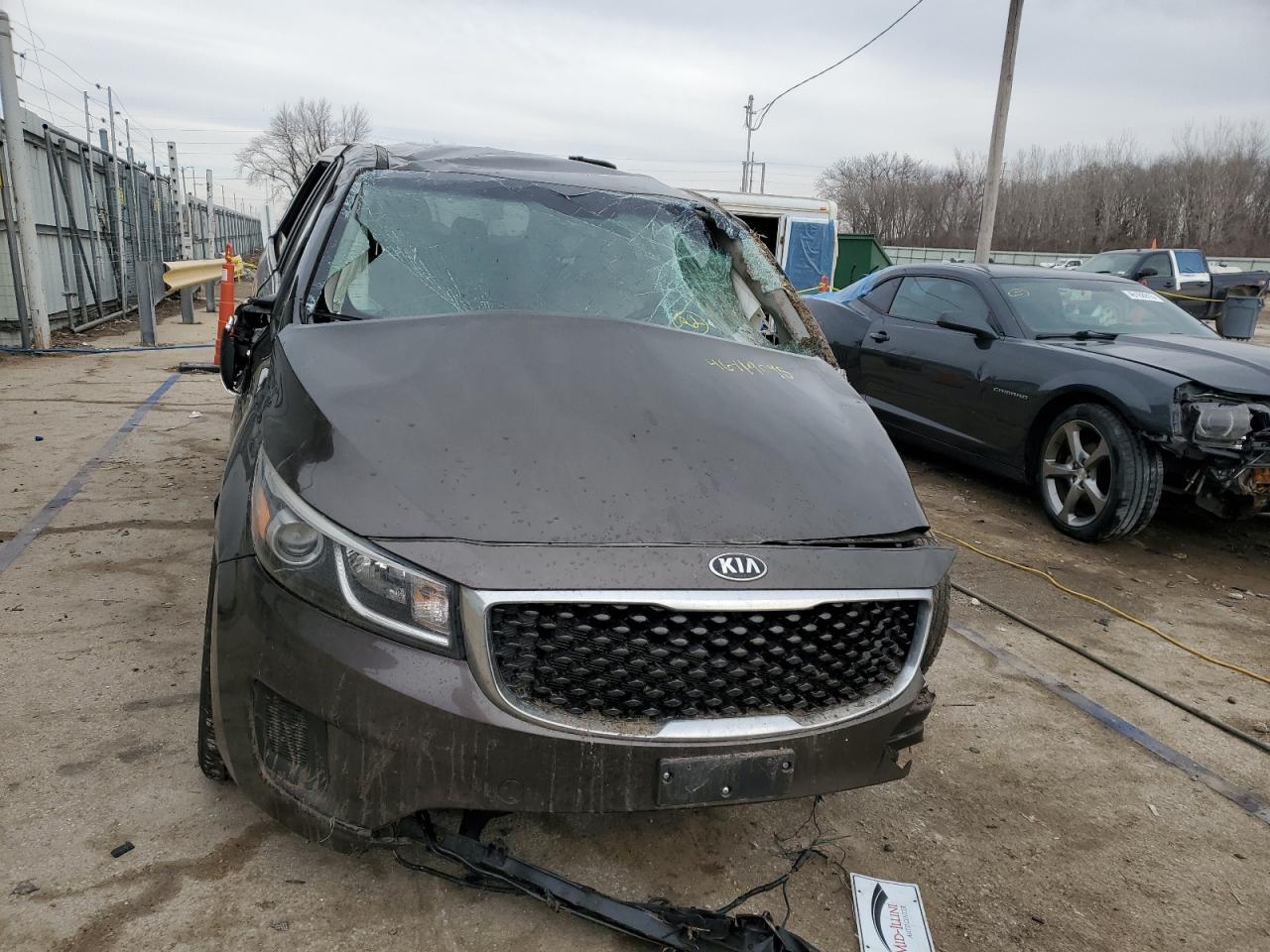 2016 KIA SEDONA LX - Image 5