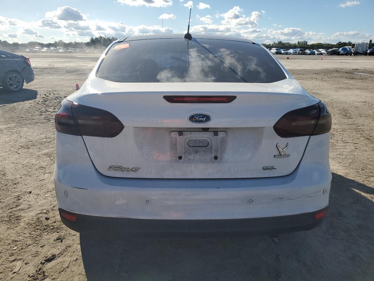 2018 FORD FOCUS SEL - Image 6
