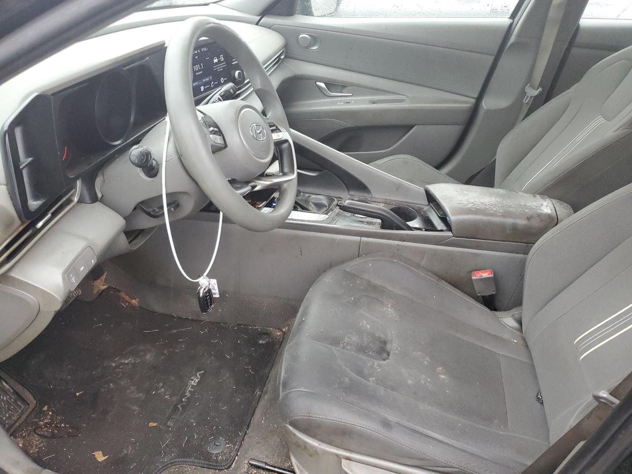 2022 HYUNDAI ELANTRA SE - Фото 7