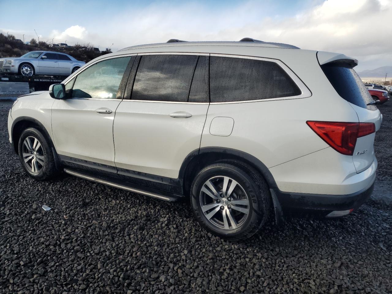 2016 HONDA PILOT EXLN - Image 2