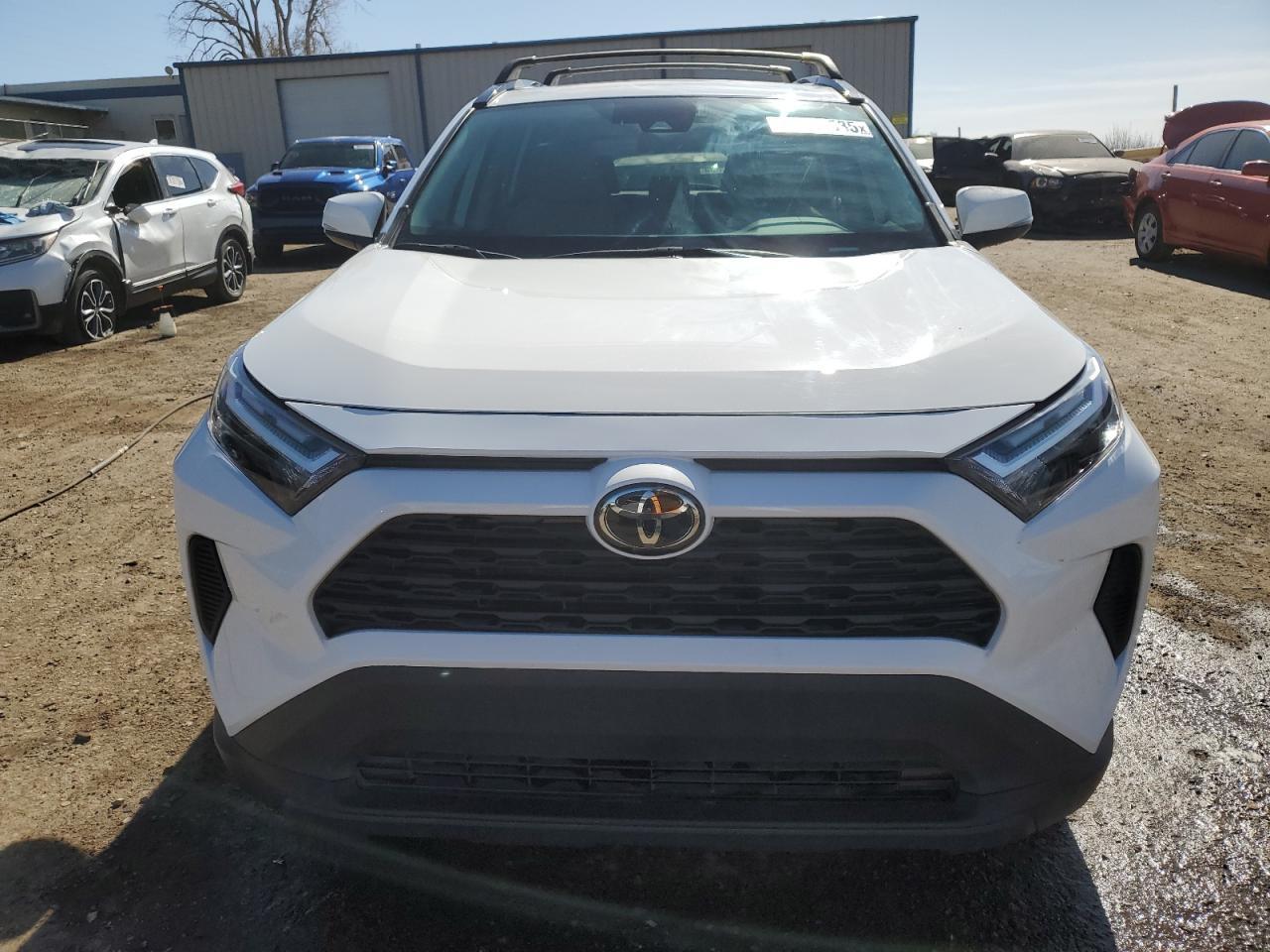 2022 TOYOTA RAV4 XLE - Фото 5