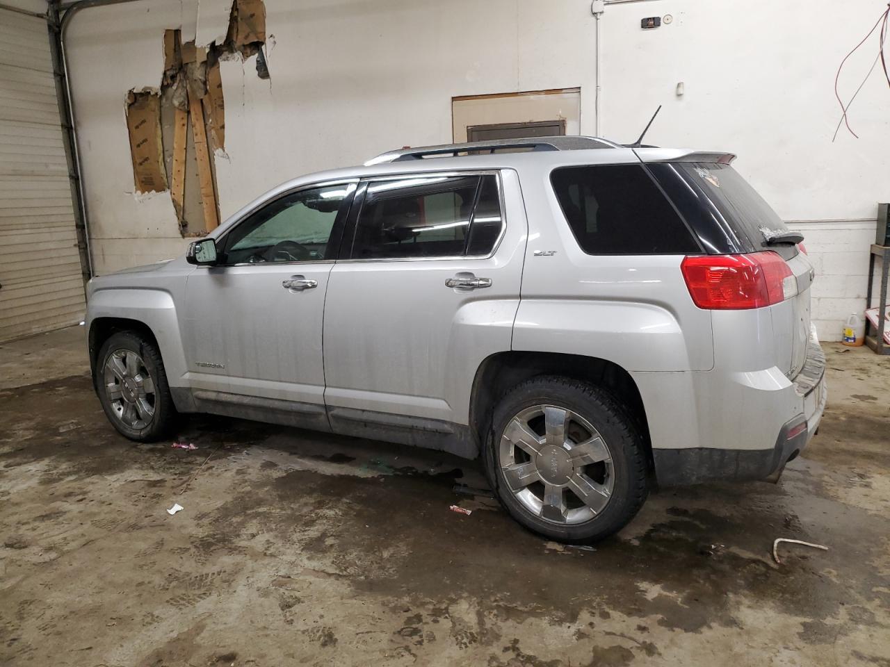 2013 GMC TERRAIN SL - Фото 2
