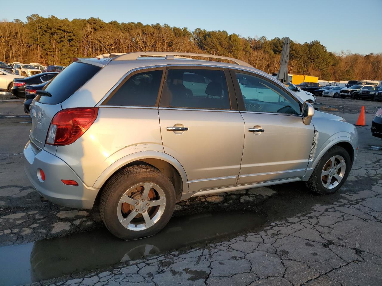 2014 CHEVROLET CAPTIVA LT - Image 3