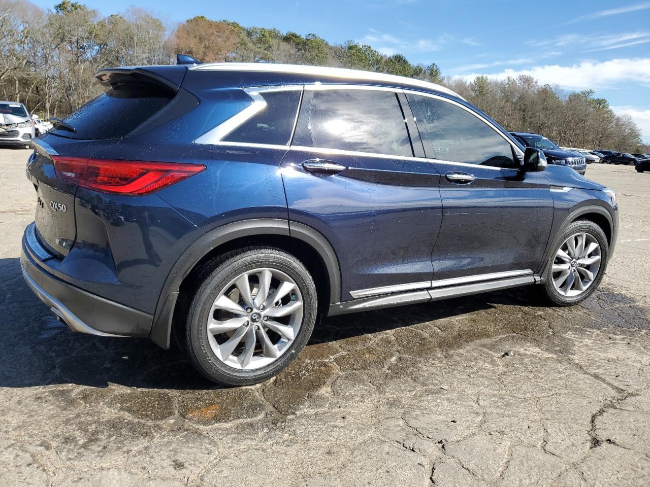 2019 INFINITI QX50 ESSEN - Image 3