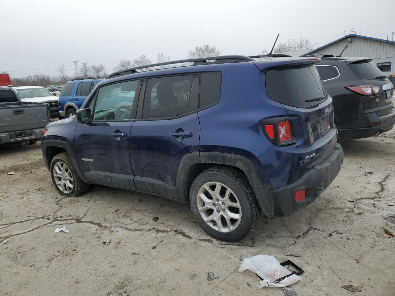 2017 JEEP RENEGADE L - Image 2
