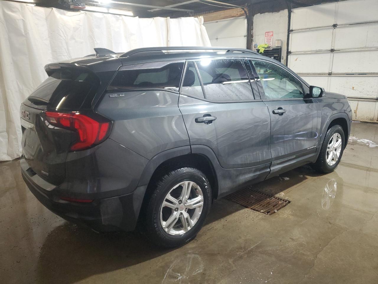2018 GMC TERRAIN SL - Image 3