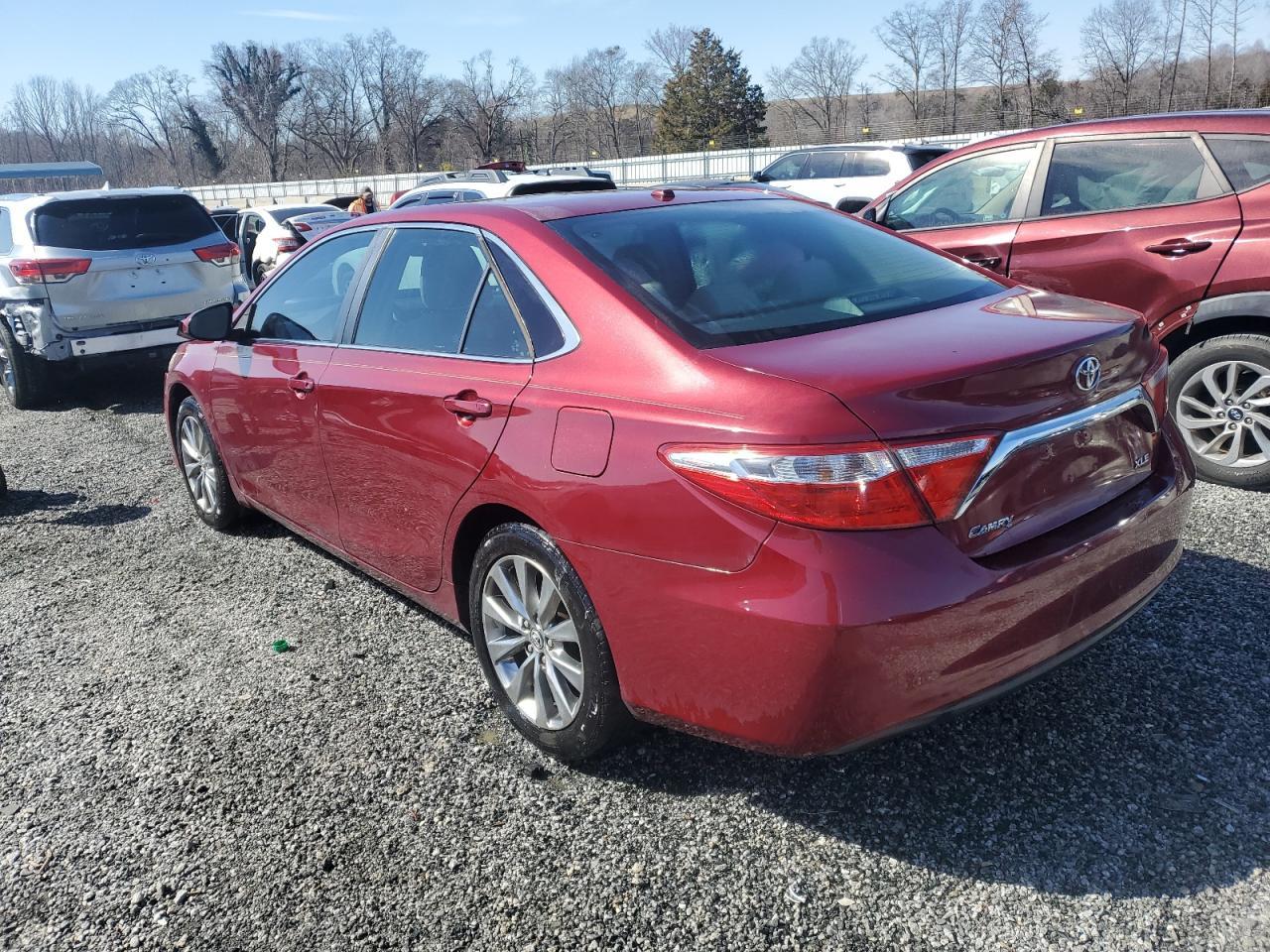 2016 TOYOTA CAMRY LE - Фото 2