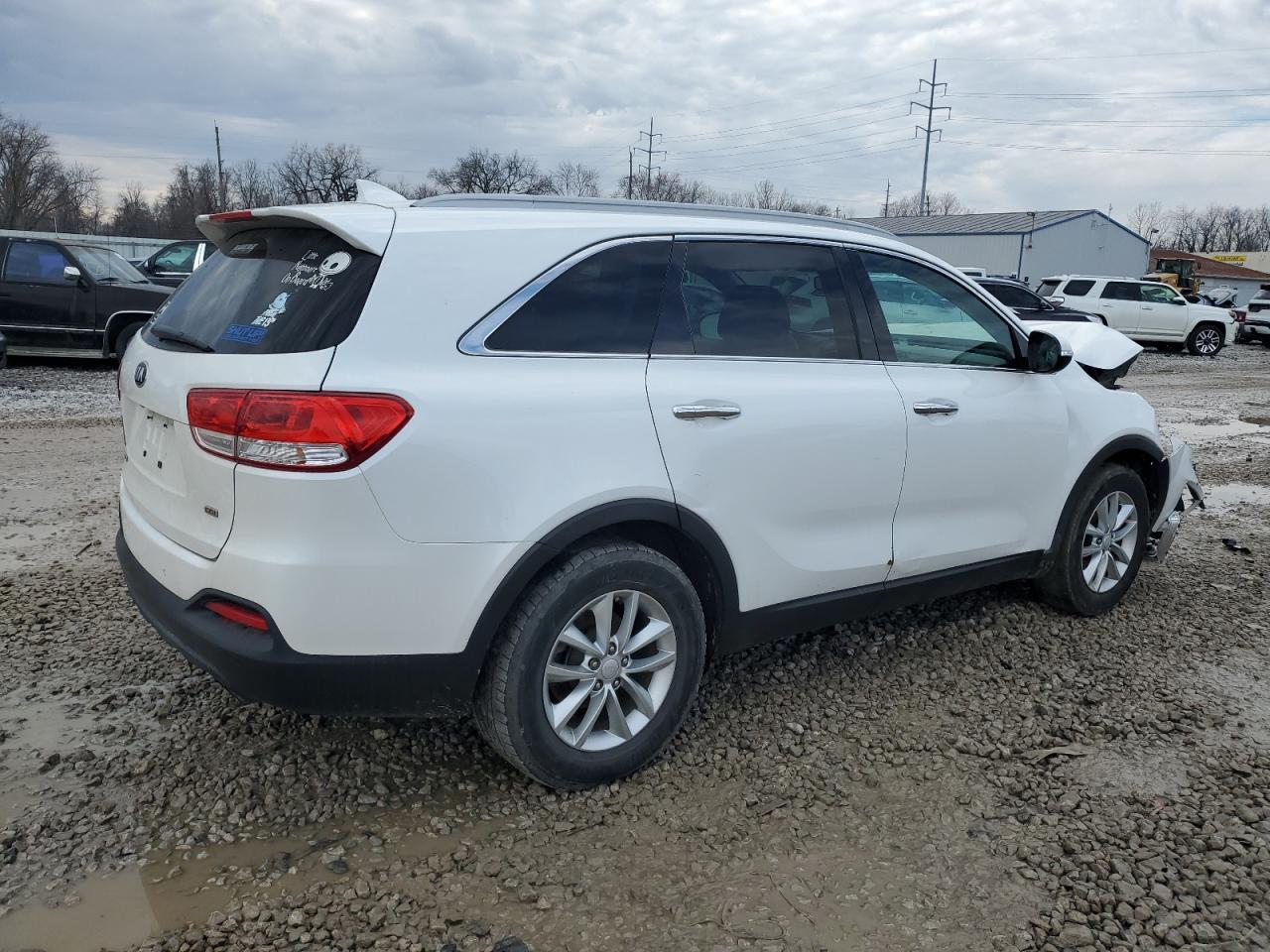 2016 KIA SORENTO LX - Image 3