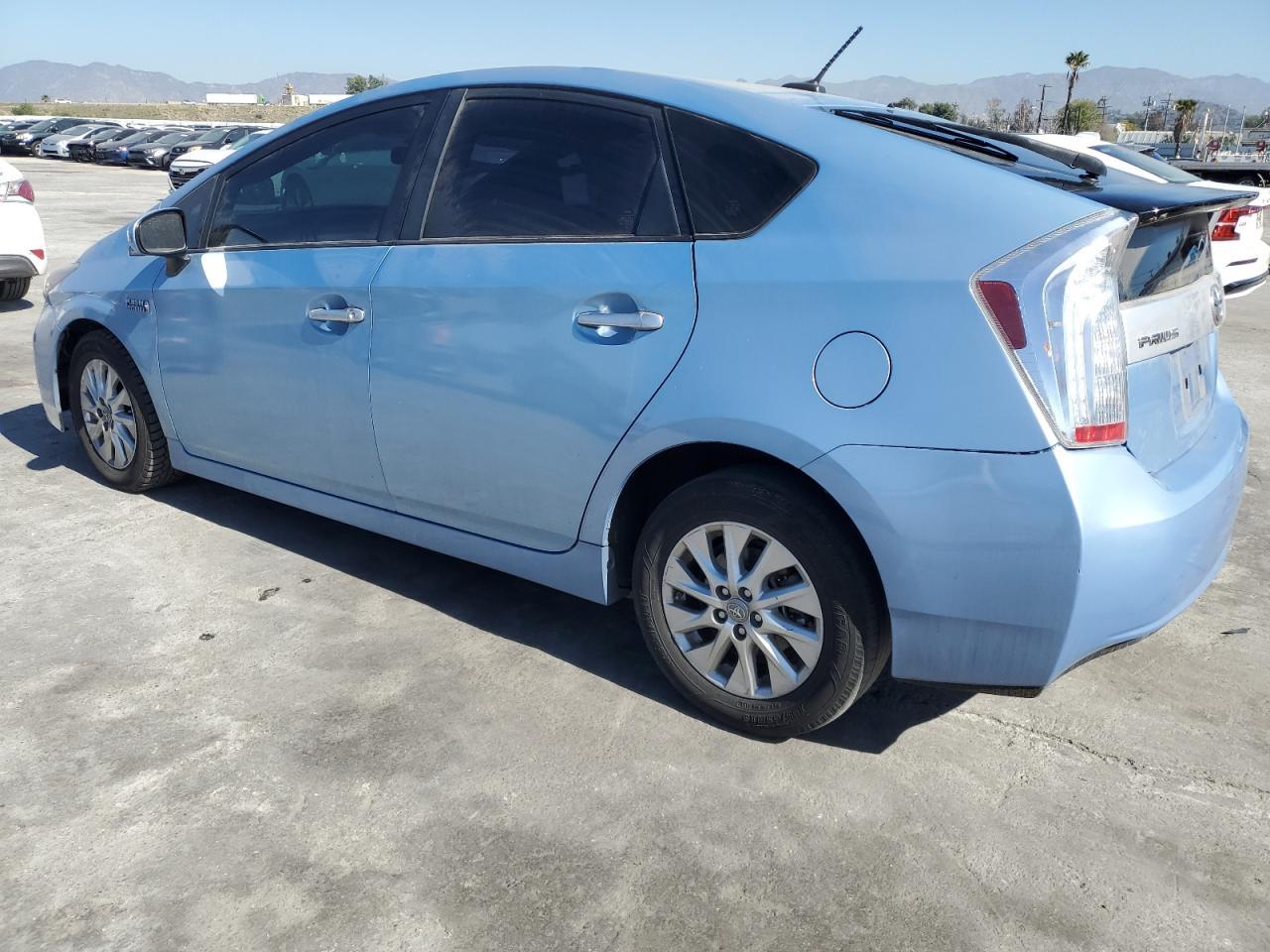 2015 TOYOTA PRIUS PLUG - Image 2